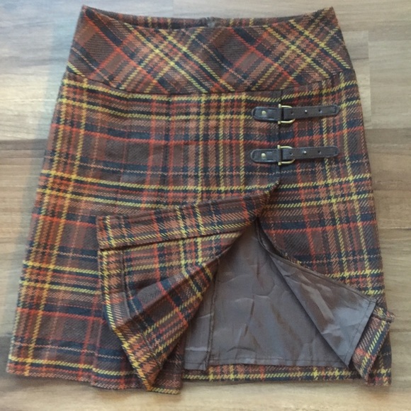 NWOT Adagio mini skirt. Size 8. - Picture 3 of 6